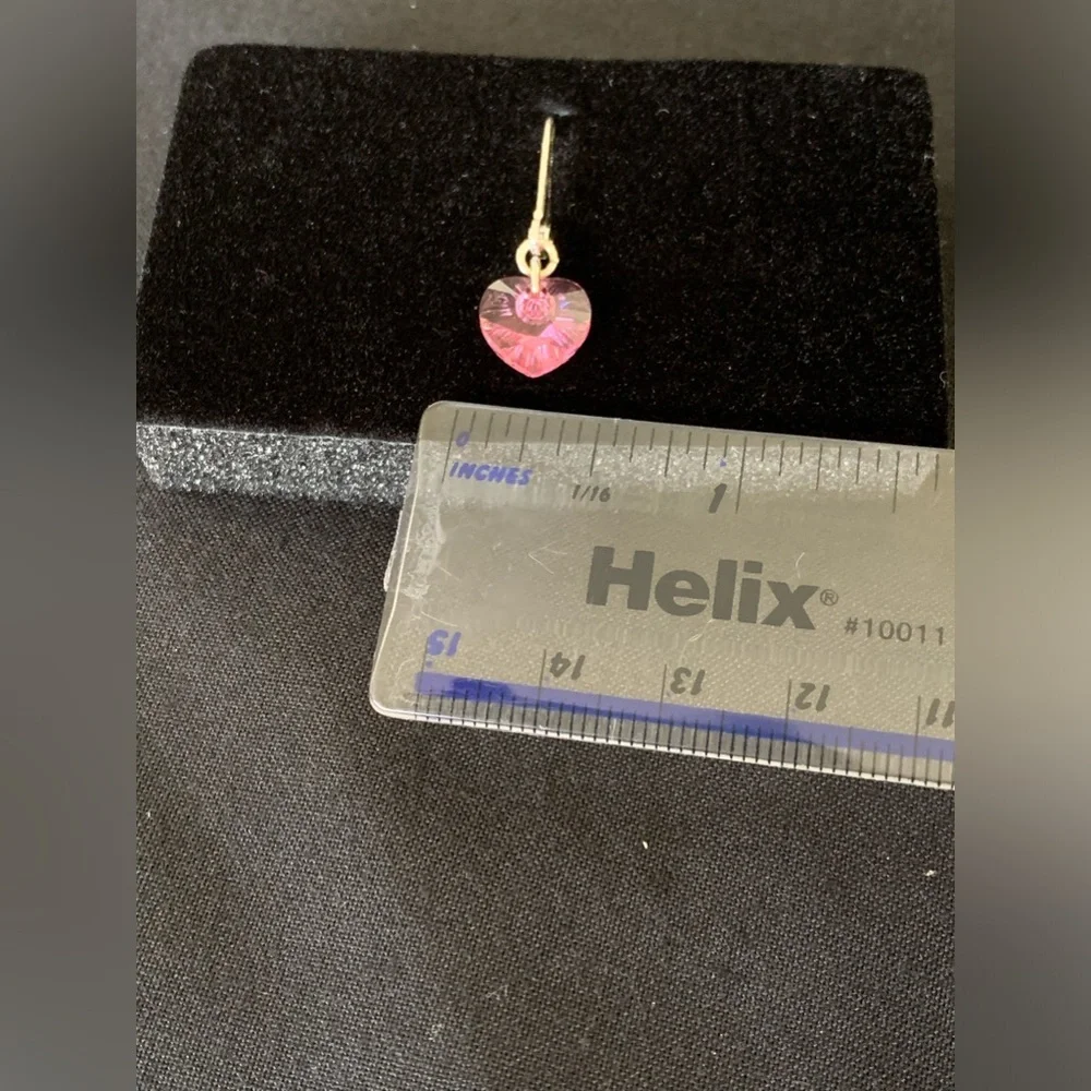 Set of two heart-shaped lever back earrings red and pink crystal